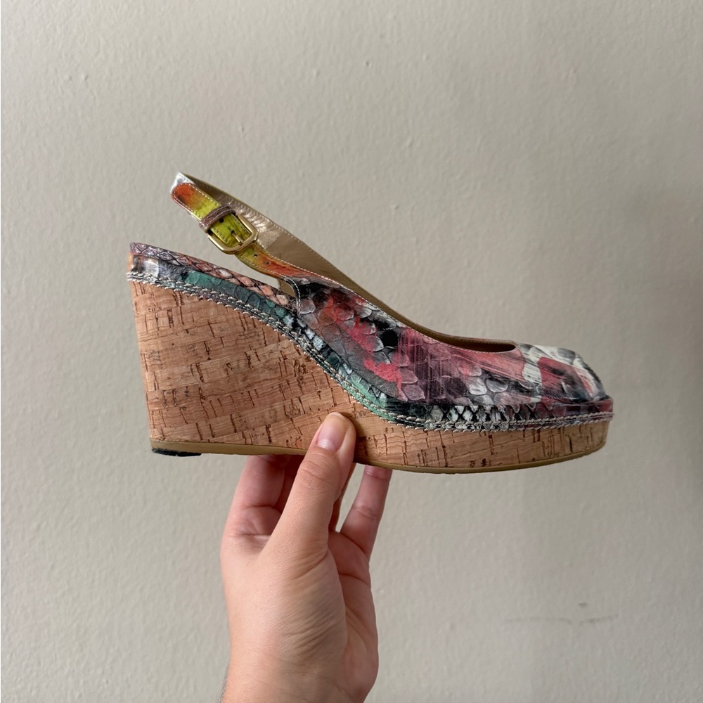 Stuart Weitzman Colorful Snakeskin Peep Toe Slingback Cork Wedges size 8.5 - Picture 4 of 10